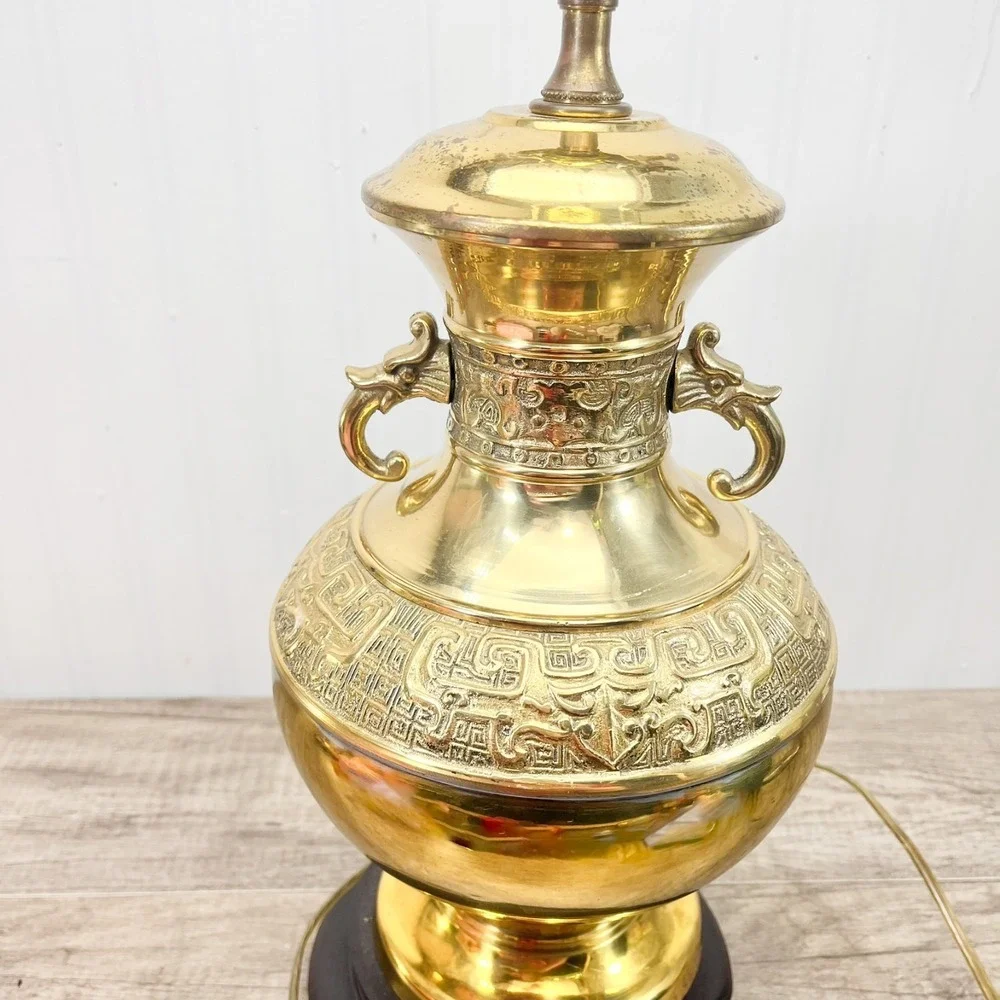 Vintage Brass table lamp w dragon handles James Mont Asian‎ style